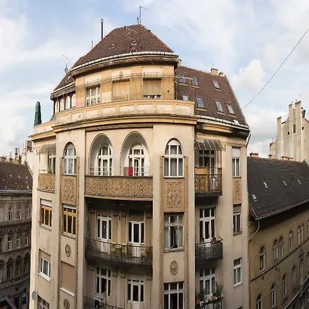 Exclusive * Budapest